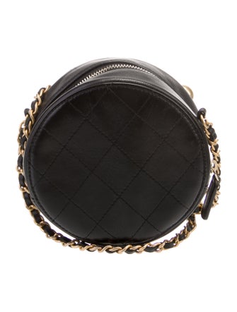 Chanel Chic Pearls Round Clutch w/ Chain