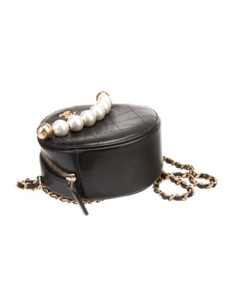 Chanel Chic Pearls Round Clutch w/ Chain