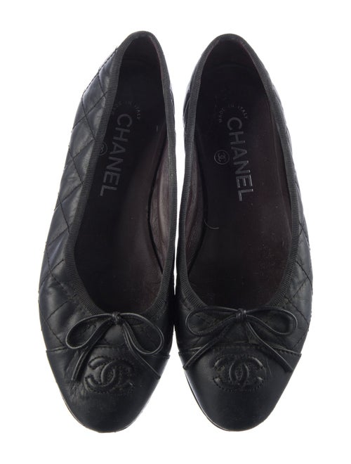 Chanel Interlocking CC Logo Leather Flats