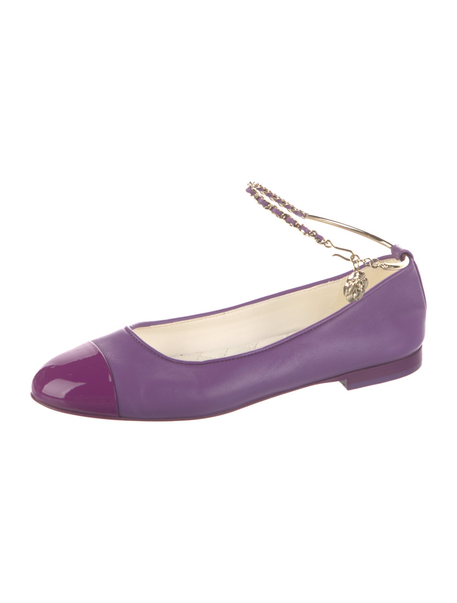 Chanel Interlocking CC Logo Leather Ballet Flats