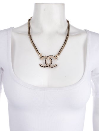 Chanel 2022 Leather CC Pendant Necklace