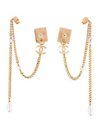Chanel 2022 Faux Pearl CC Chain Link Ear Cuff Earrings