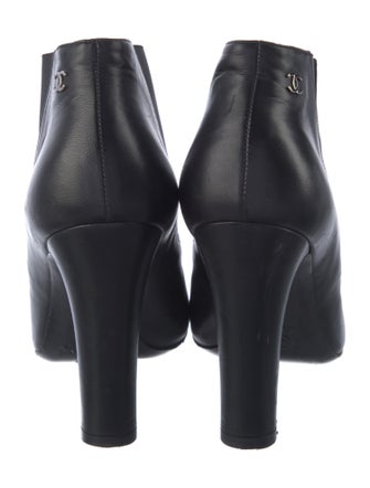 Chanel Interlocking CC Logo Leather Chelsea Boots