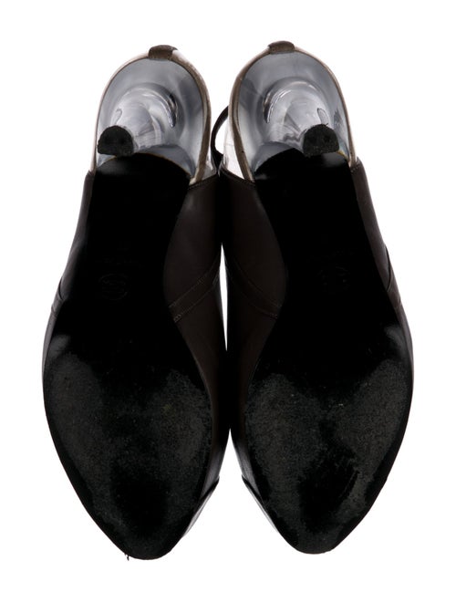 Chanel Interlocking CC Logo Leather Slingback Pumps