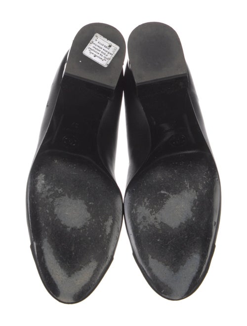 Chanel 2023 Interlocking CC Logo Pumps
