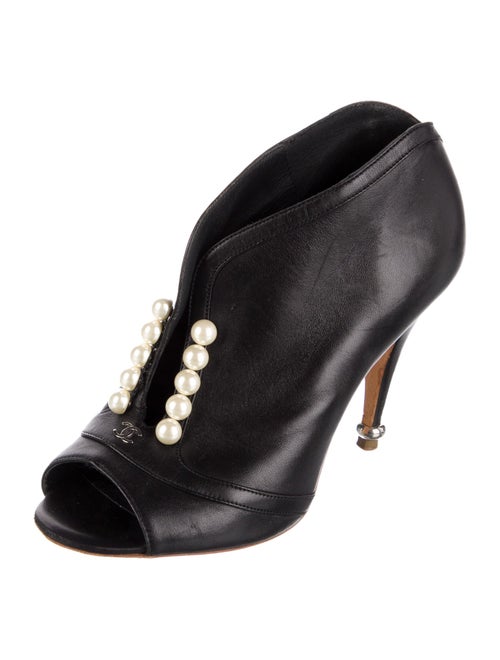 Chanel Interlocking CC Logo Leather Lace-Up Boots