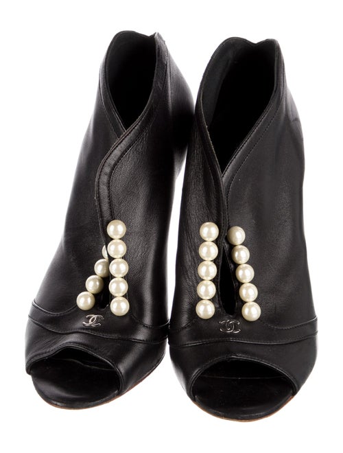 Chanel Interlocking CC Logo Leather Lace-Up Boots