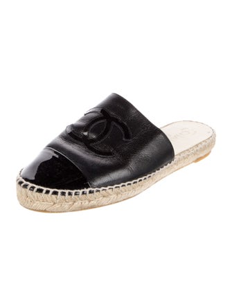 Chanel Interlocking CC Logo Leather Espadrilles