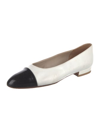 Chanel Interlocking CC Logo Leather Ballet Flats