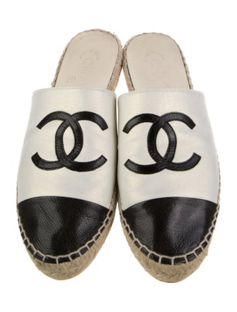 Chanel Interlocking CC Logo Leather Espadrilles