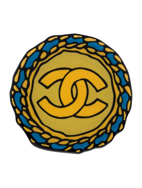 Chanel 2023 Resin CC Brooch