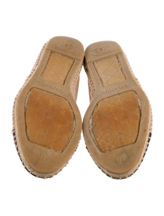 Chanel Interlocking CC Logo Leather Espadrilles
