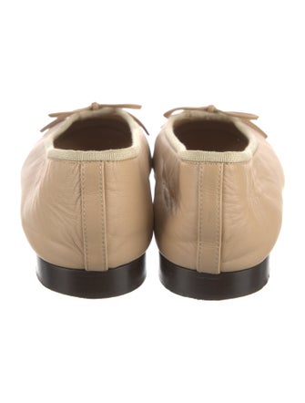 Chanel Interlocking CC Logo Leather Ballet Flats