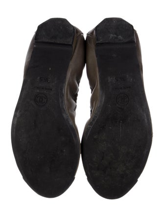 Chanel Interlocking CC Logo Leather Ballet Flats