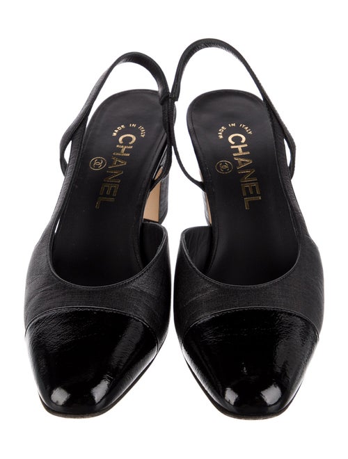 Chanel 2020 Interlocking CC Logo Slingback Pumps
