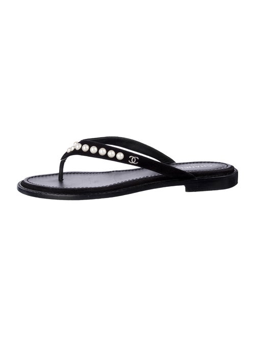 Chanel 2019 Interlocking CC Logo Flip Flops