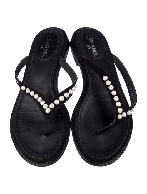 Chanel 2019 Interlocking CC Logo Flip Flops