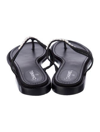Chanel 2019 Interlocking CC Logo Flip Flops