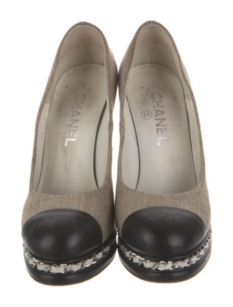 Chanel 2014 Interlocking CC Logo Pumps