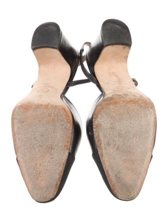 Chanel Interlocking CC Logo Leather Slingback Pumps