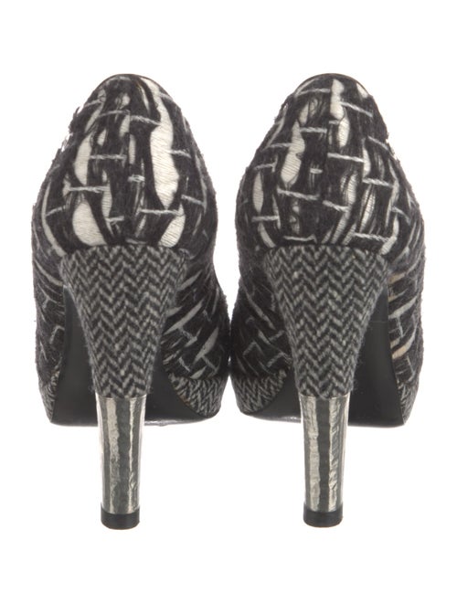 Chanel 2010 Interlocking CC Logo Pumps