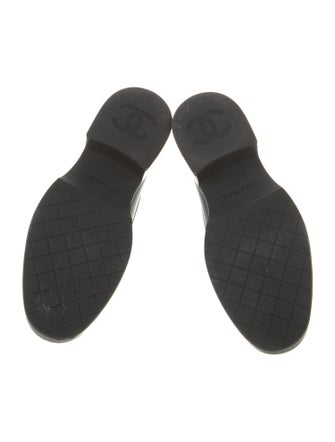 Chanel Interlocking CC Logo Leather Loafers