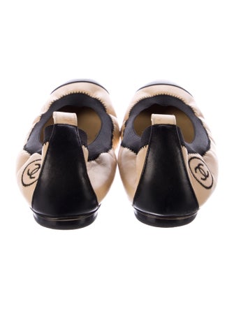 Chanel 2011 Interlocking CC Logo Ballet Flats