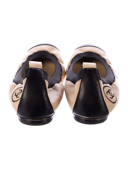 Chanel 2011 Interlocking CC Logo Ballet Flats