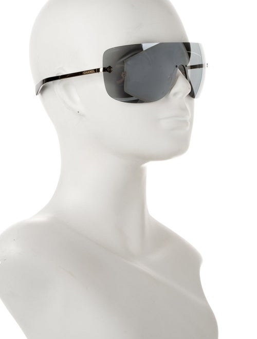 Chanel 2021 Interlocking CC Logo Sunglasses