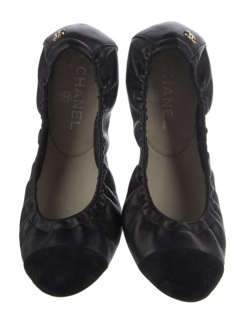 Chanel Interlocking CC Logo Lambskin Ballet Flats