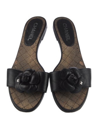 Chanel 2014-2015 Interlocking CC Logo Slides