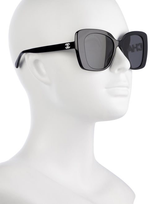 Chanel Interlocking CC Logo Cat-Eye Sunglasses