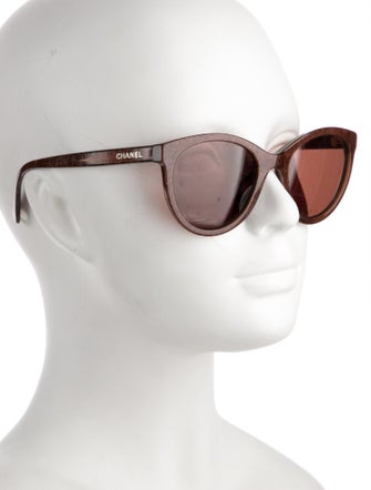 Chanel Interlocking CC Logo Cat-Eye Sunglasses