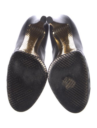 Chanel 2012 Interlocking CC Logo Pumps