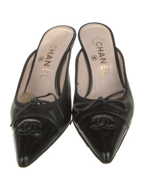 Chanel Interlocking CC Logo Leather Mules