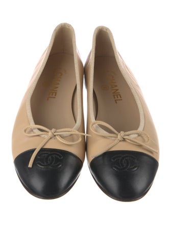 Chanel Interlocking CC Logo Lambskin Ballet Flats