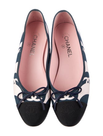 Chanel 2021 Interlocking CC Logo Ballet Flats