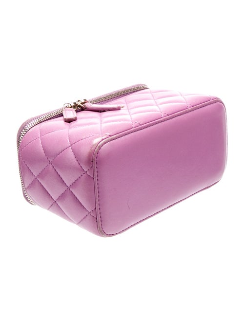 Chanel 2022 Pearl Crush Vanity Case