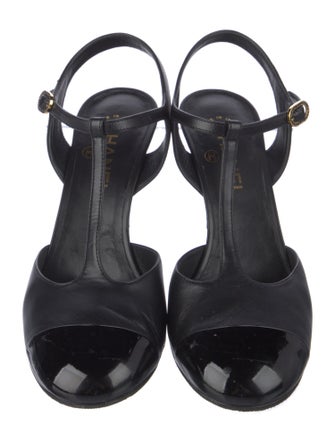 Chanel 2022 Interlocking CC Logo T-Strap Pumps