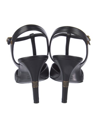 Chanel 2022 Interlocking CC Logo T-Strap Pumps