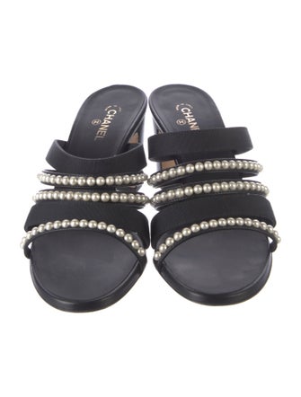 Chanel 2020 Interlocking CC Logo Slides