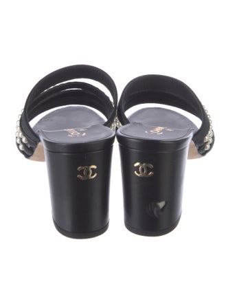 Chanel 2020 Interlocking CC Logo Slides