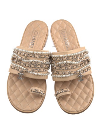 Chanel Interlocking CC Logo Leather Slides