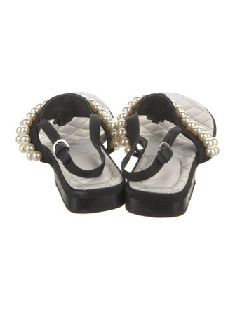 Chanel 2022 Interlocking CC Logo Slingback Sandals
