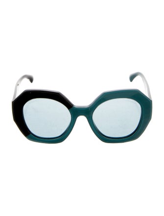 Chanel Interlocking CC Logo Oversize Sunglasses