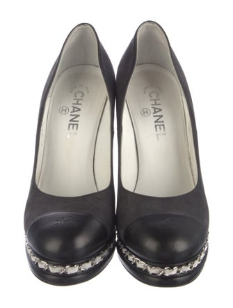 Chanel Interlocking CC Logo Suede Pumps