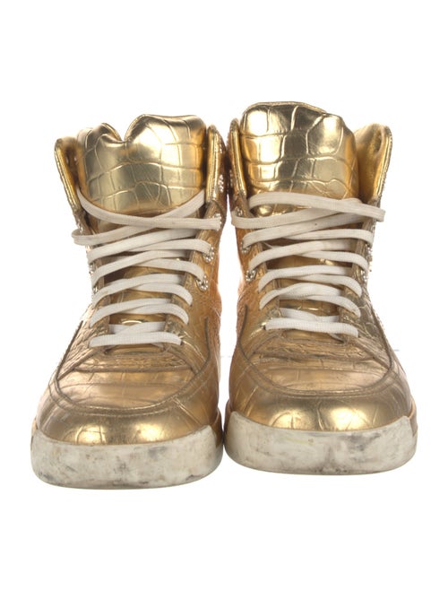 Chanel Interlocking CC Logo Leather Sneakers