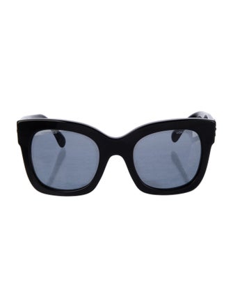 Chanel Interlocking CC Logo Wayfarer Sunglasses