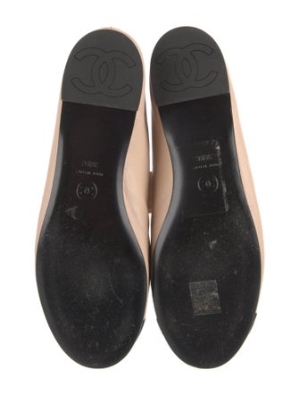 Chanel Interlocking CC Logo Leather Flats