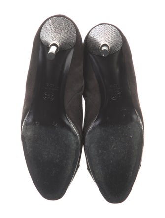 Chanel Interlocking CC Logo Suede Boots